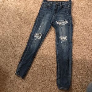 American Eagle//Distressed Jegging